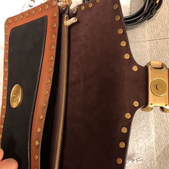 Coach tabby rivets 26 - new with tag has long strap blavk and brown color - Picture 6 of 11